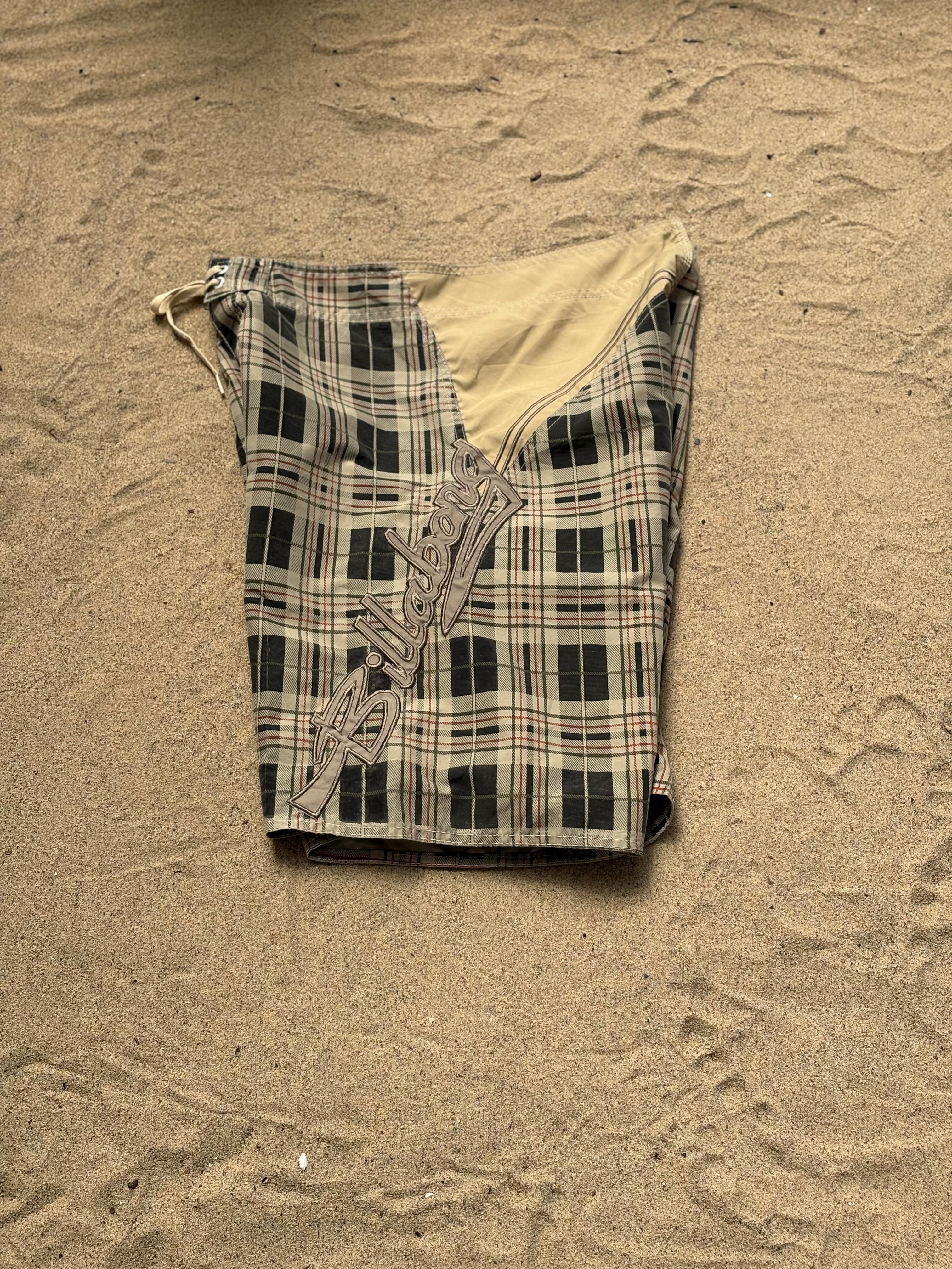 Billabong Script Boardshorts 32