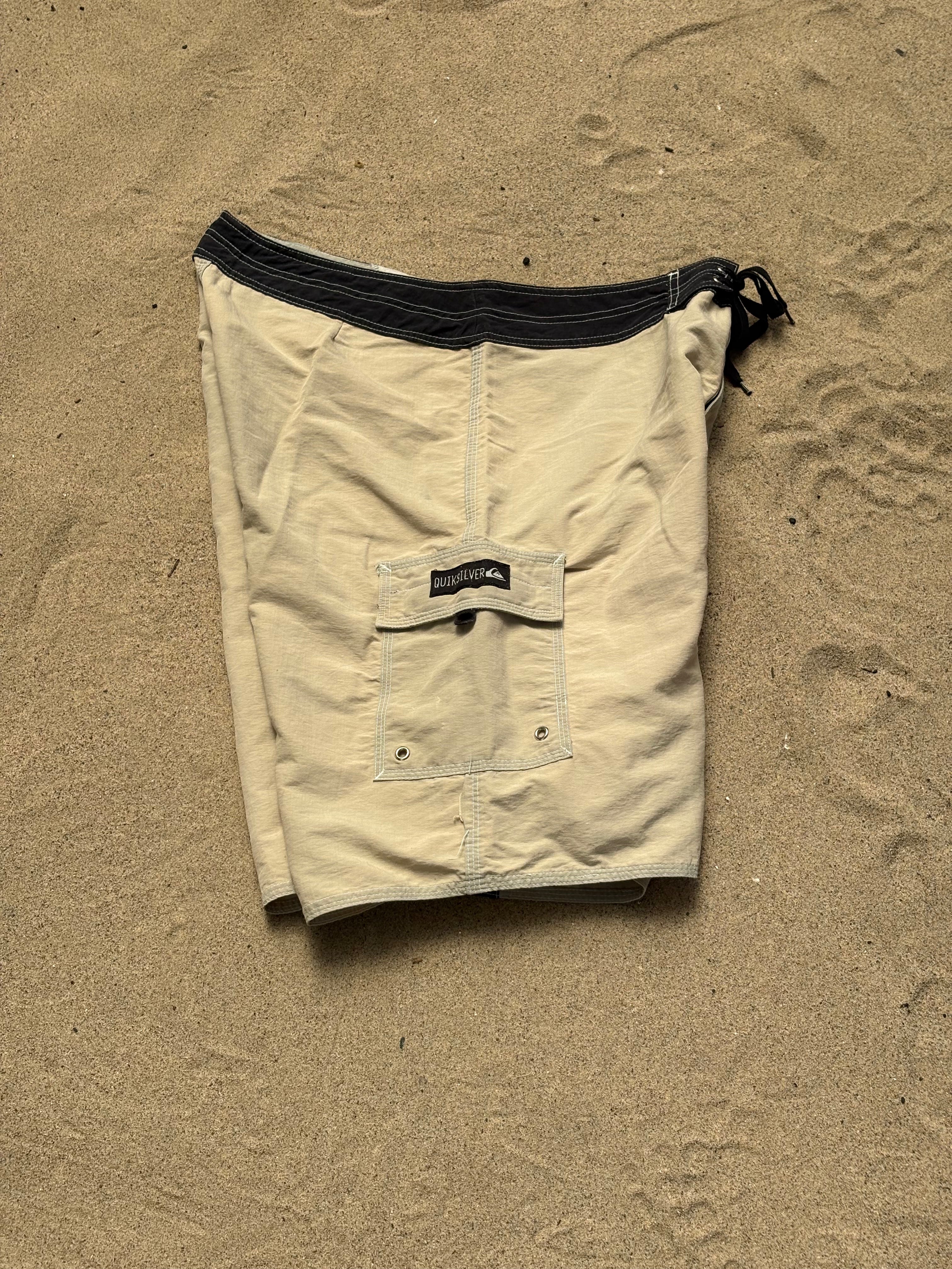 Quiksilver boardshorts 34