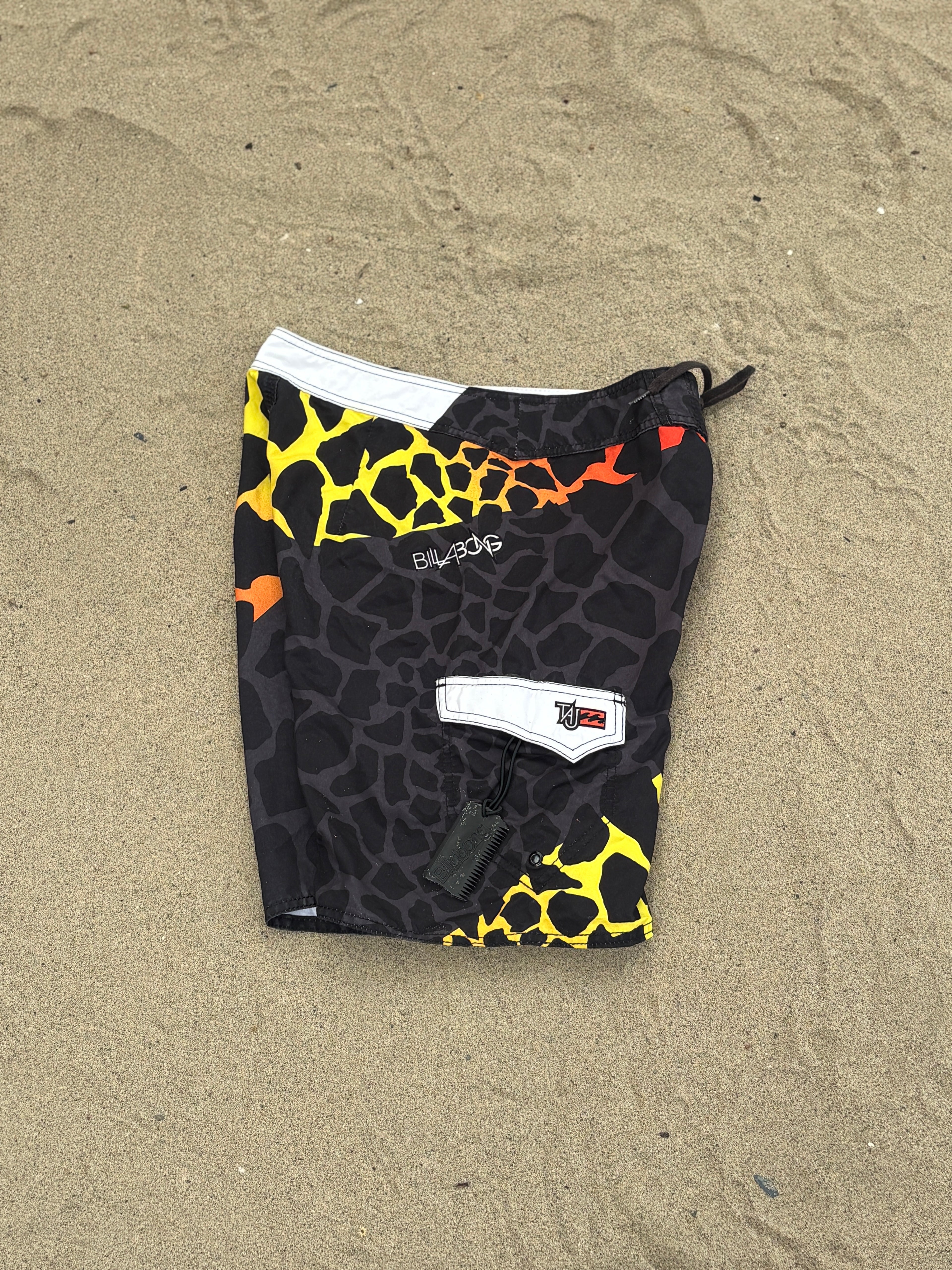 Billabong Taj Burrow boardshorts 31