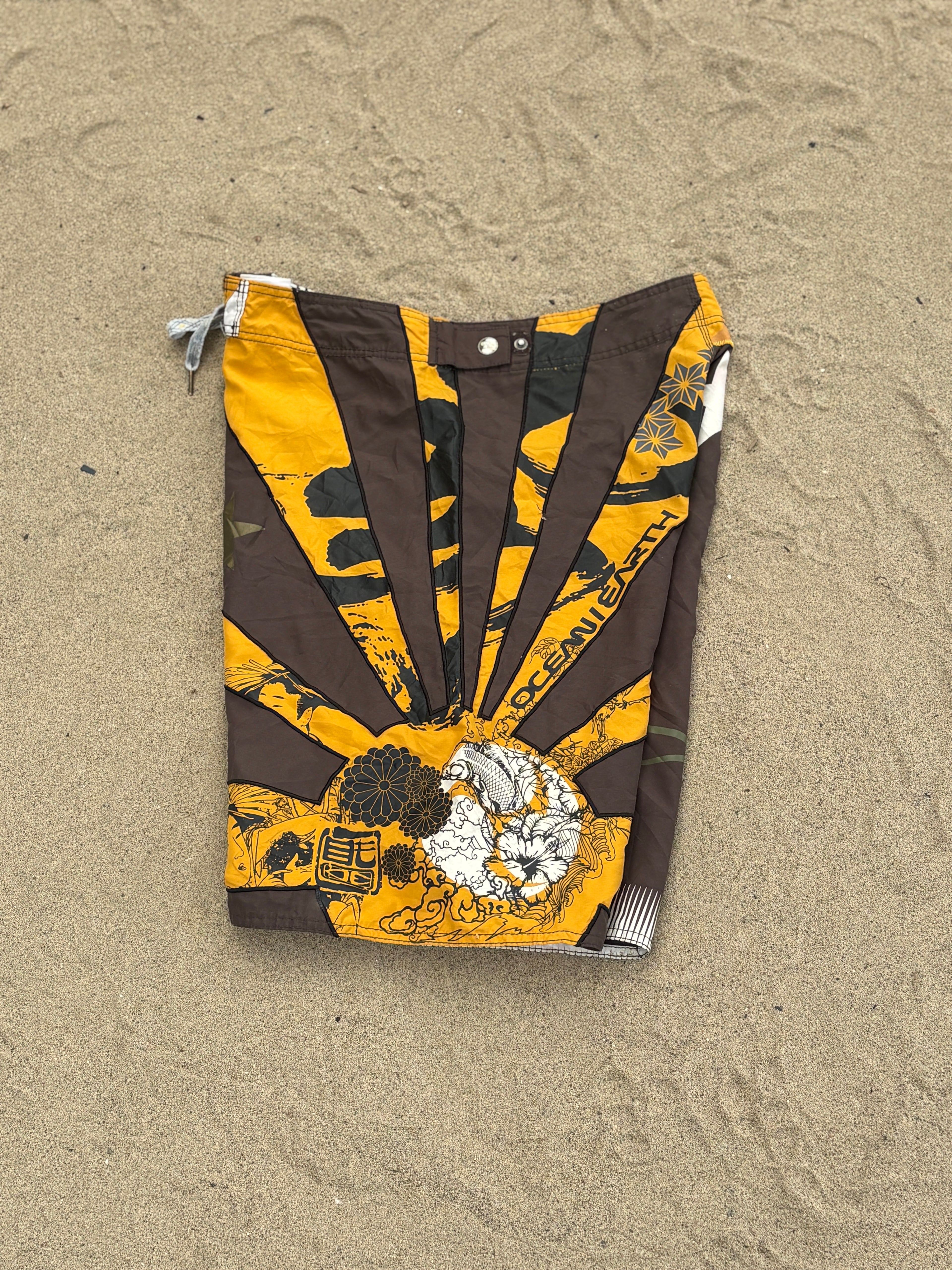 Ocean Earth Rising Sun board shorts L