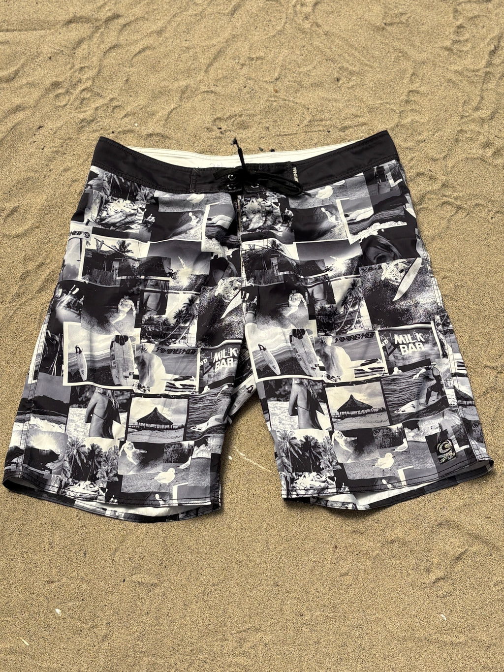 Piping Hot Boardshorts 38