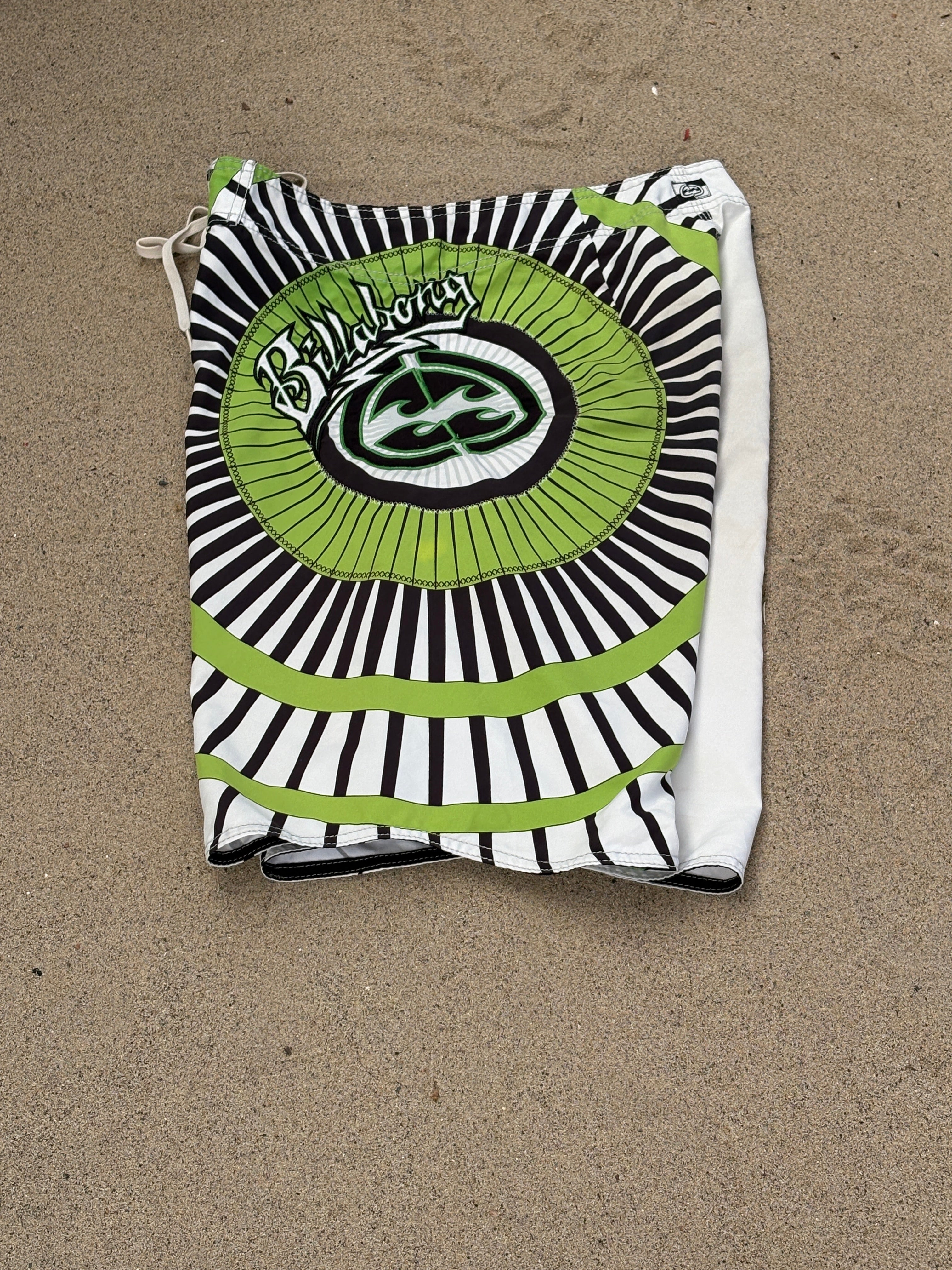 Billabong Eco Supreme board shorts 32