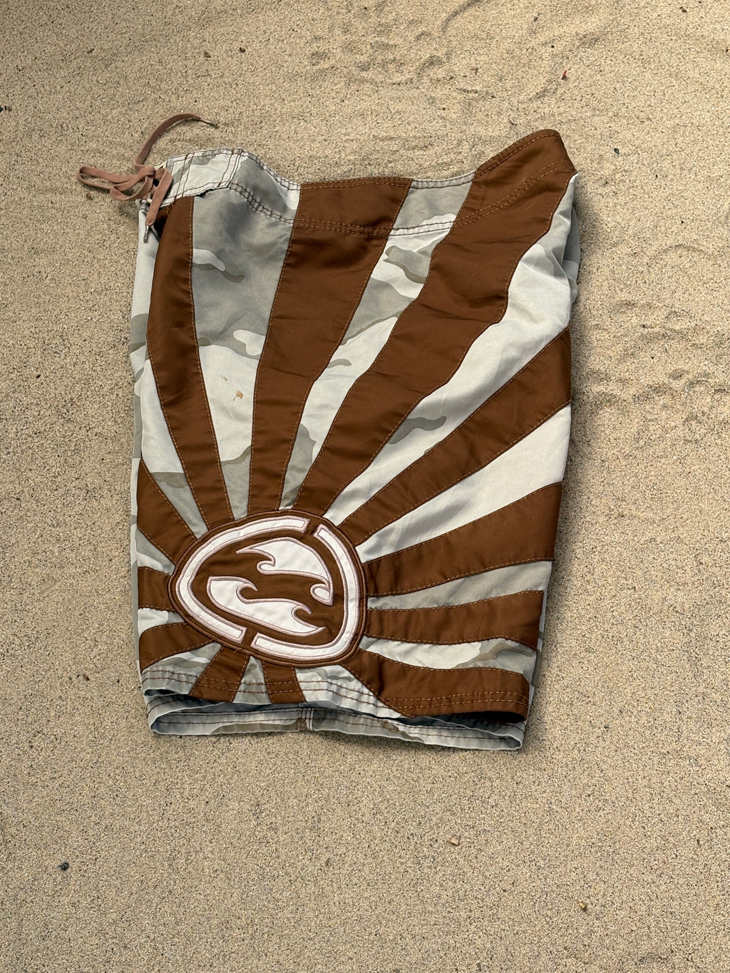 Billabong Andy Irons Rising Sun Boardshorts 32