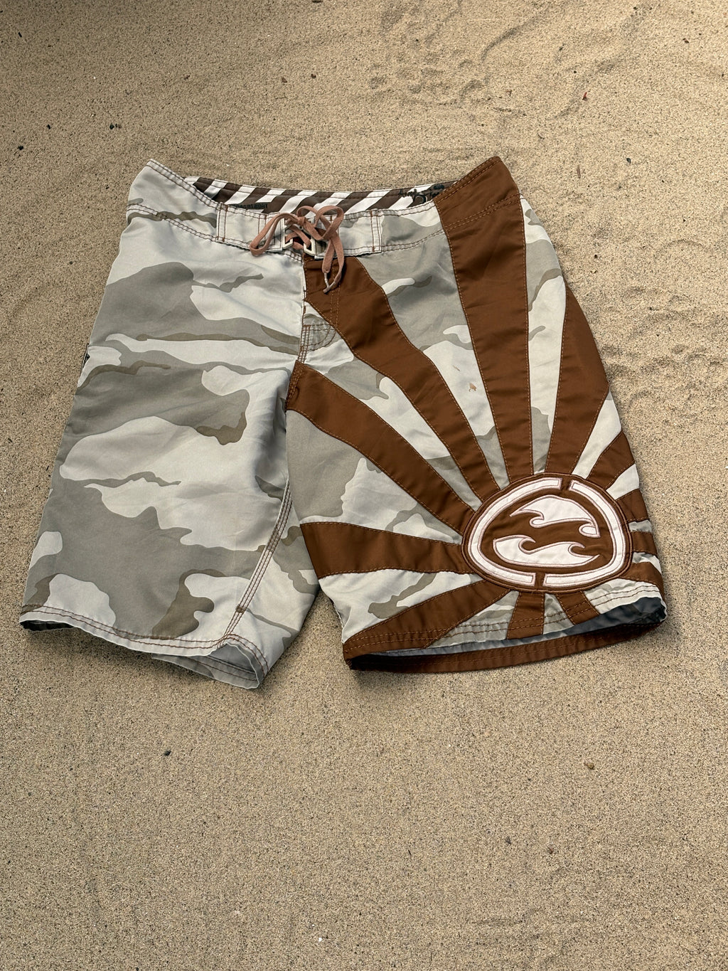 Billabong Andy Irons Rising Sun Boardshorts 32